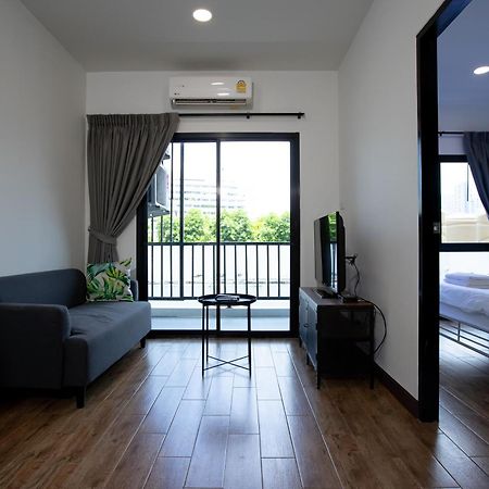 Room 36 Service Apartment Bangkok Eksteriør bilde