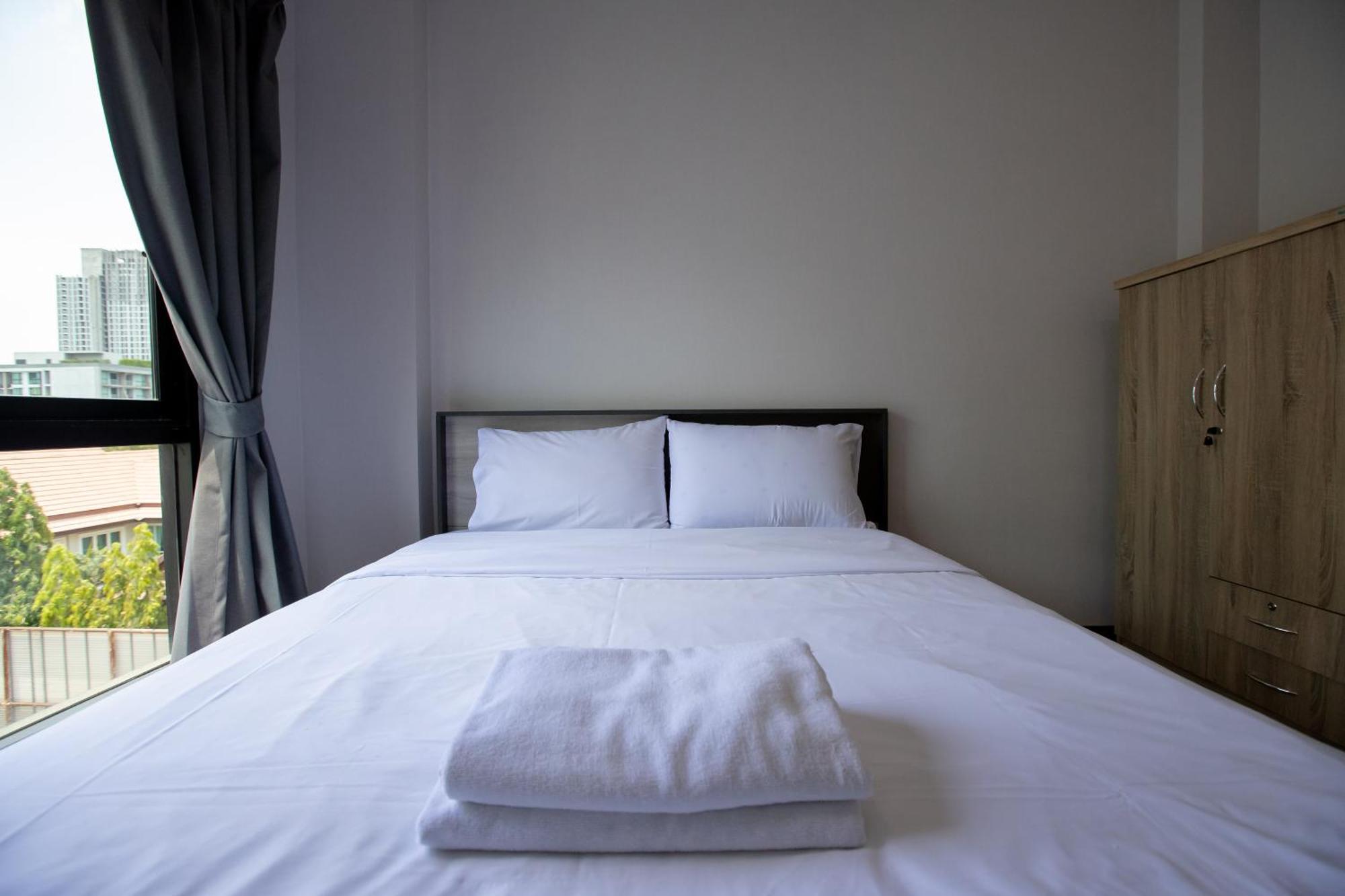 Room 36 Service Apartment Bangkok Eksteriør bilde
